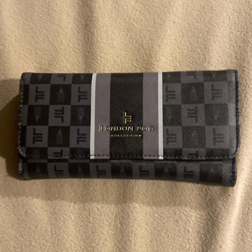 London Fog Wallet